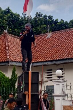 ALARM Lebak Nyalakan: Kritik Tajam di Depan DPRD, General Lapangan Aksi: Akumulasi Keresahan Masyarakat Perlu Disuarakan