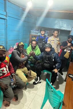 Jaga Stabilitas Di Dogiyai Polisi Beserta, Tokoh Masyarakat Perkuat Komunikasi